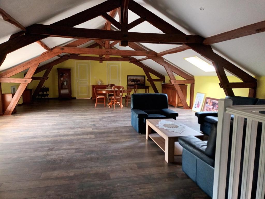 gite des 4 saisons - Casa De Tres Habitaciones