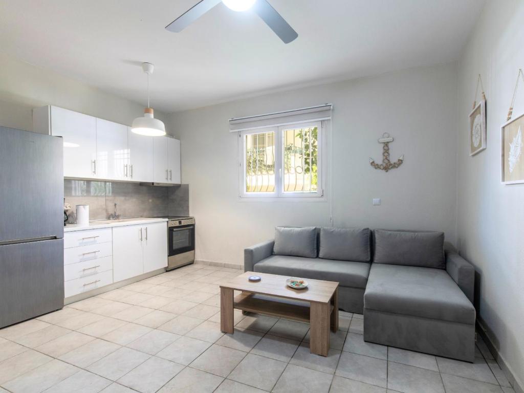 Η κουζίνα ή μικρή κουζίνα στο N&J Apartment 2 by Booking Kottas