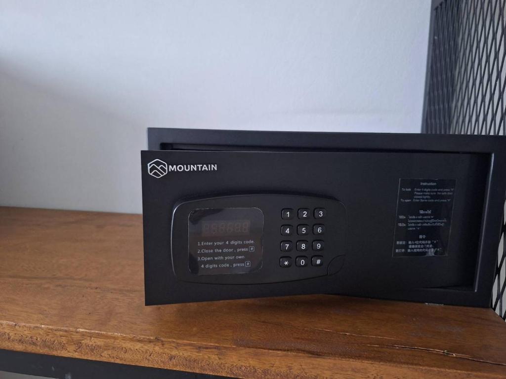 Atom Phuket Hotel - 9