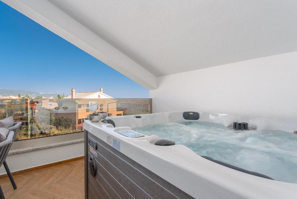 Photo inspiration: Picture Idea: Villa Palma Krk Penthouse Apartment With Sea View And Private