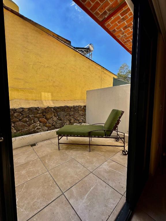 Balkón nebo terasa v ubytování Charming Studio with outdoor pool in Ajijic