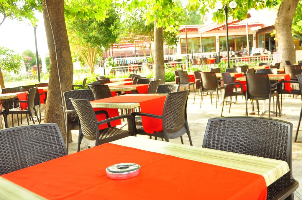 Restaurace v ubytování Sırma Hotel