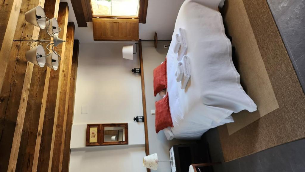 Posteľ alebo postele v izbe v ubytovaní El Hogar del Fresno casa con encanto en Cañicosa
