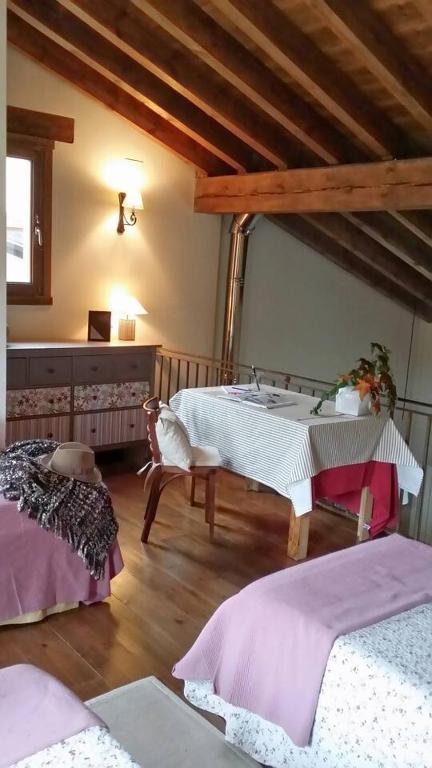 Posteľ alebo postele v izbe v ubytovaní El Hogar del Fresno casa con encanto en Cañicosa