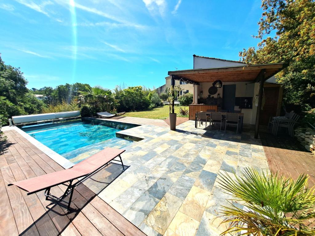 Πισίνα στο ή κοντά στο Villa avec piscine à Montolieu