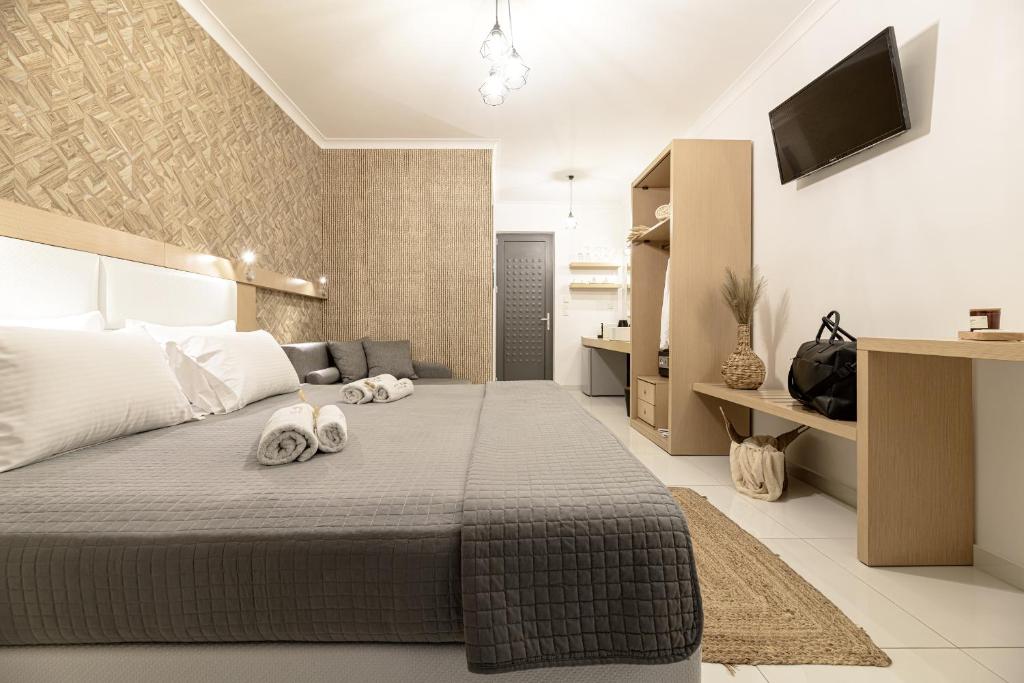 White Canvas Boutique Studios - 4