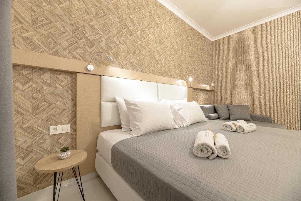 White Canvas Boutique Studios - 3