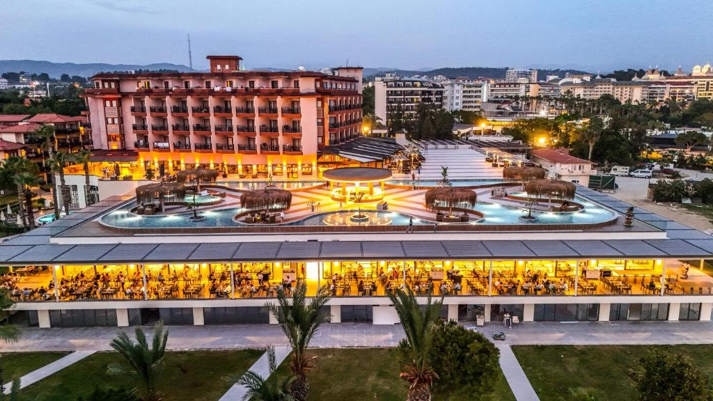 Justiniano Park Conti