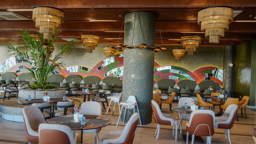 Justiniano Park Conti - 2