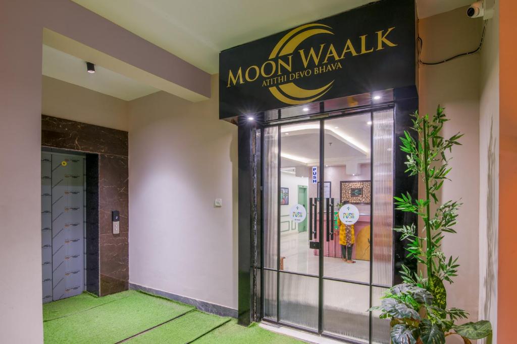 Certifikát, hodnocení, plakát nebo jiný dokument vystavený v ubytování Treebo Moon Waalk