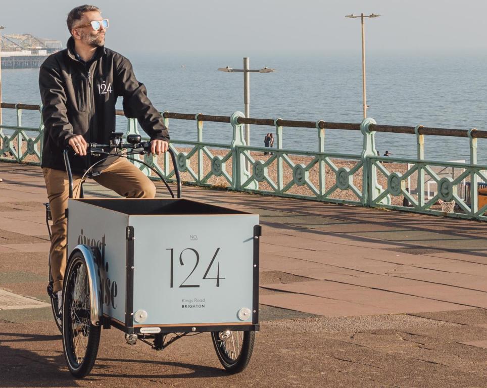 No.124 by GuestHouse, Brighton - Resim 31