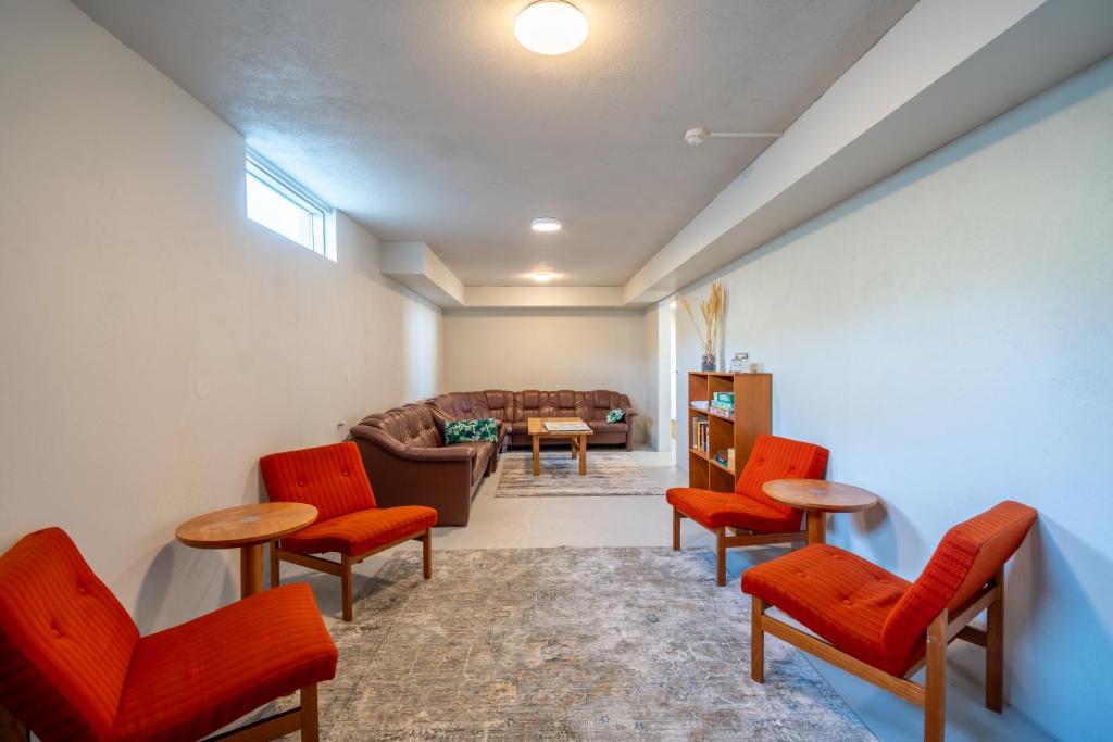 Posezení v ubytování Skogar Hostel