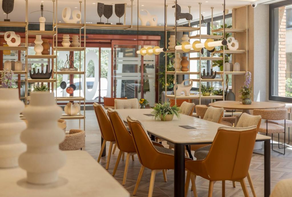 Restaurace v ubytování Ilunion Romareda