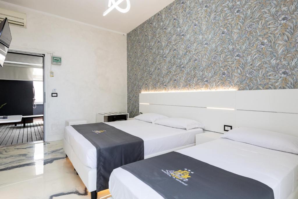 La Tour Palace Hotel & Restaurant - Resim 11