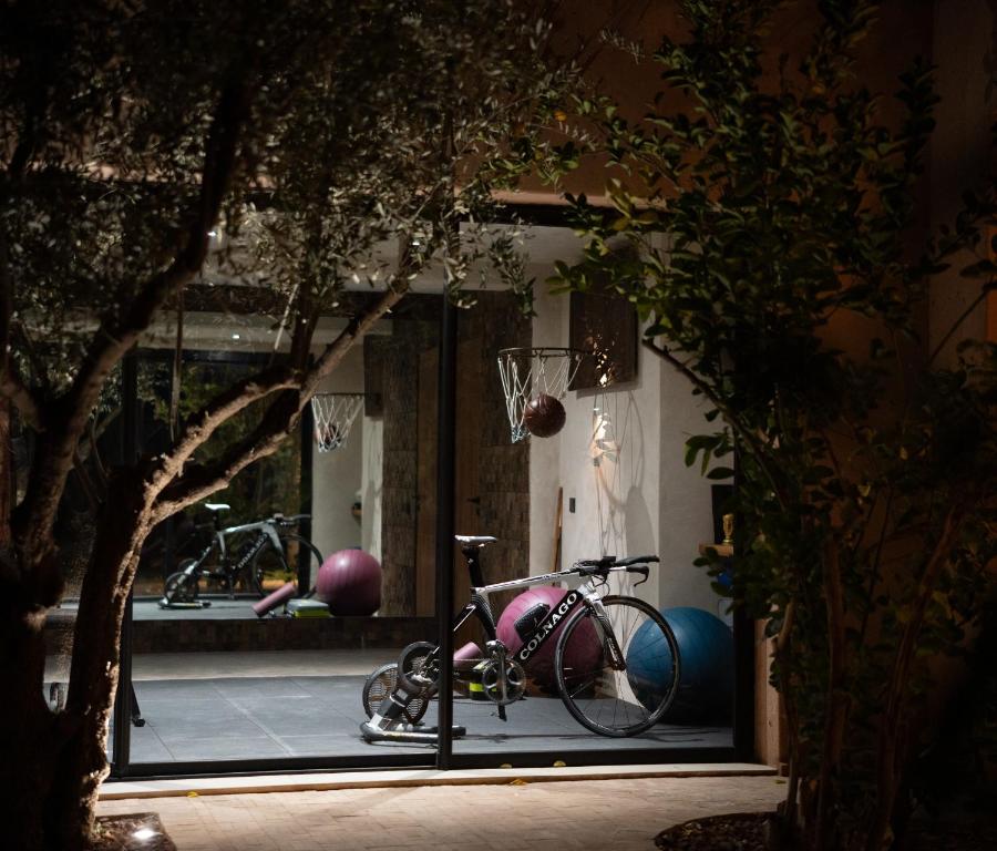 Fitness centrum a/nebo fitness zařízení v ubytování Jardin Sakina - Chambre d'hôtes