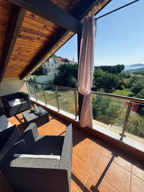 Μπαλκόνι ή βεράντα στο SkyVista Villa