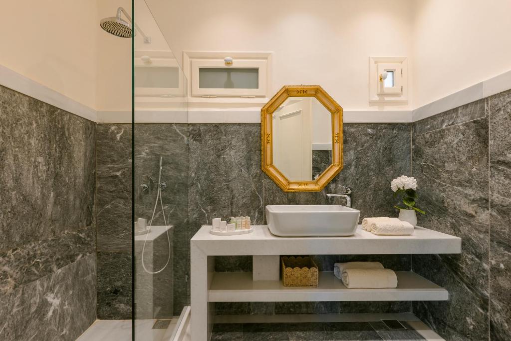 Kúpeľňa v ubytovaní Etoile Luxury Suites