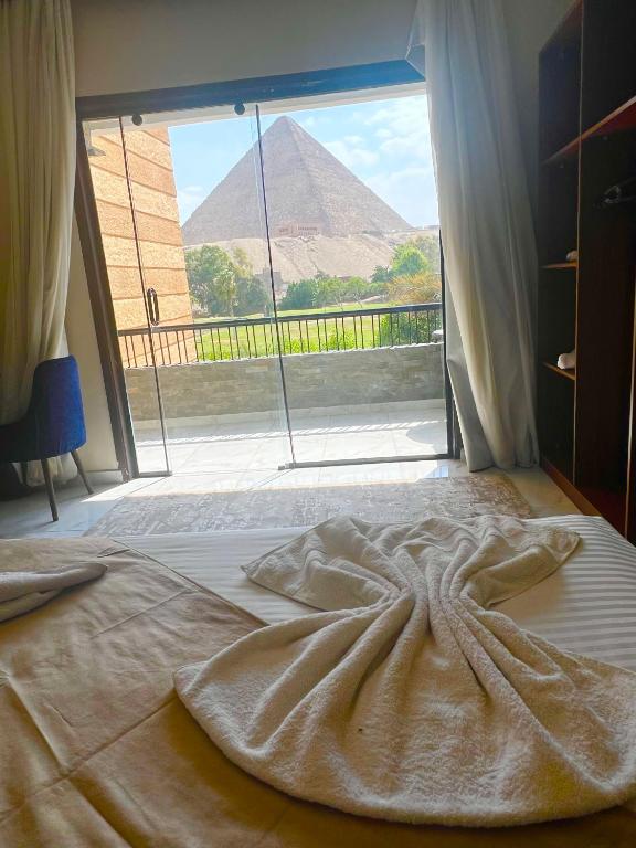 Nespecifikovaný výhled na hory nebo výhled na hory při pohledu z hotelu