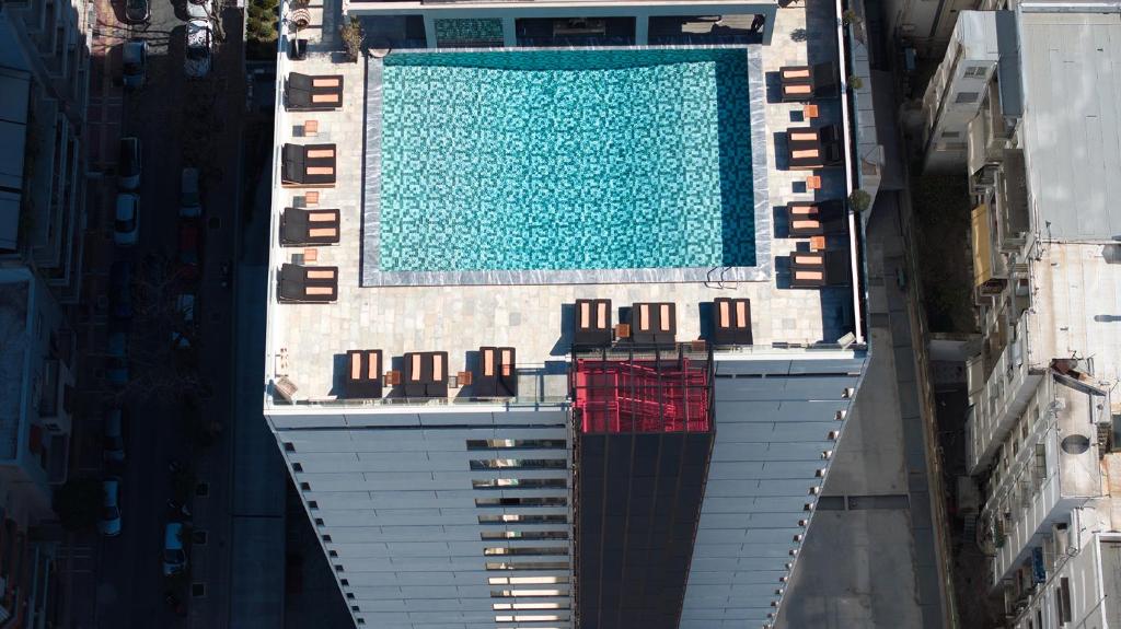 Bazén v ubytování President Hotel Athens nebo v jeho okolí