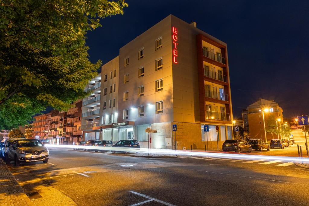 Hotel Azinheira by RIDAN Hotels - Resim 6