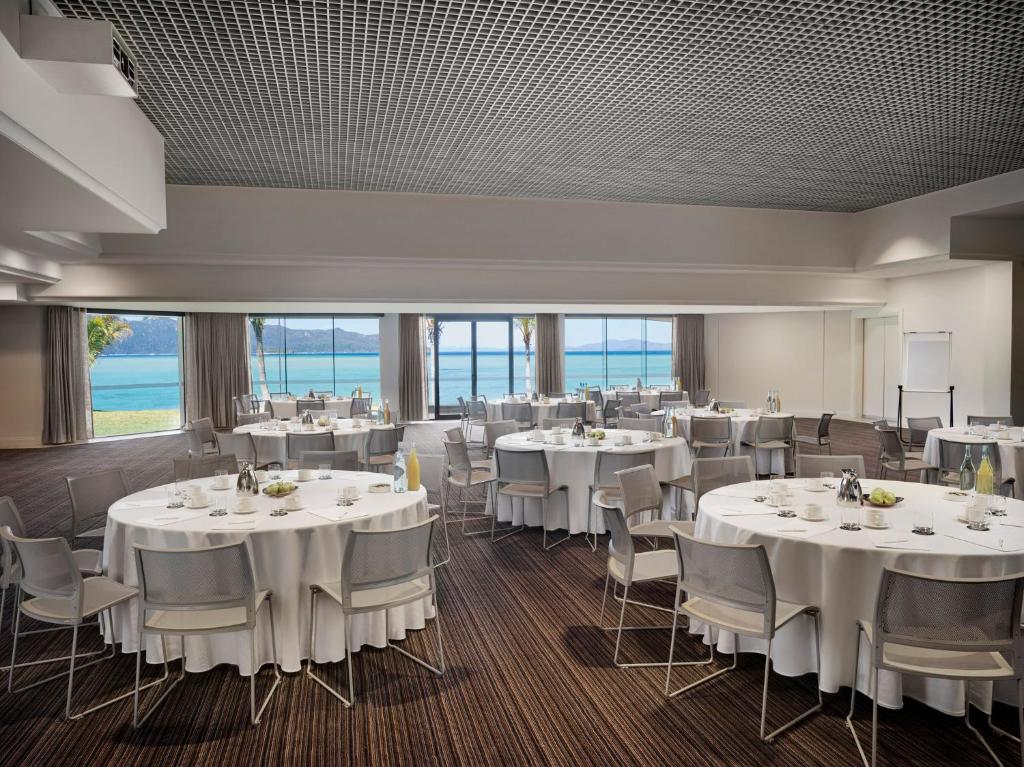 Restaurace v ubytování InterContinental Hayman Great Barrier Reef