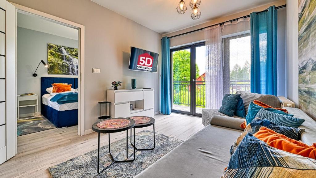 Posedenie v ubytovaní Apartament Szmaragdowy w Karpatia - 5D Apartamenty