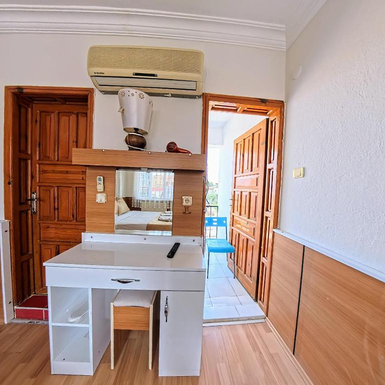 Kuchyň nebo kuchyňský kout v ubytování Kervansaray Hotel
