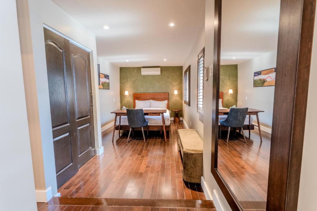 Self Check-In Boutique Hotel - Quartier latin - Room 203 - Resim 2