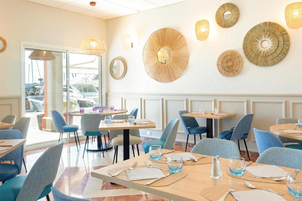 Restaurace v ubytování Best Western Plus La Marina