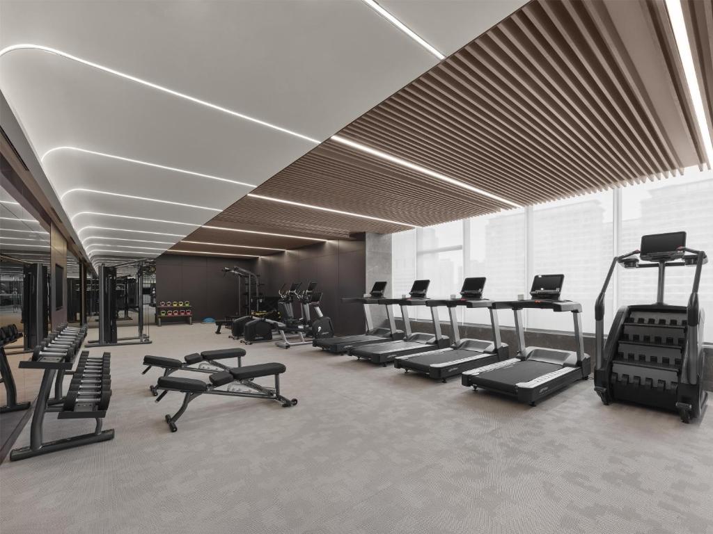 Fitness centrum a/nebo fitness zařízení v ubytování Hilton Shanghai Greater Hongqiao