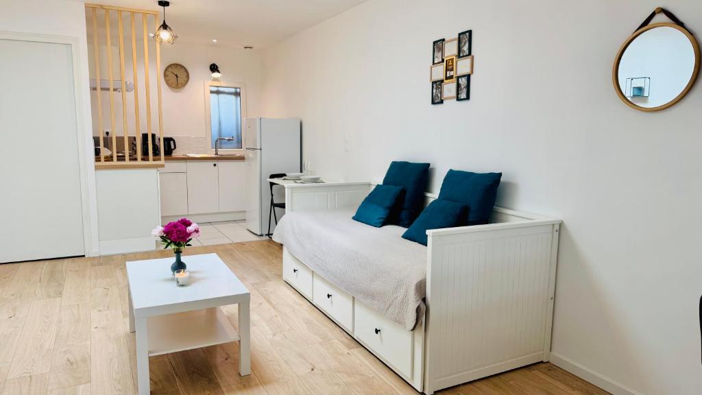 Posezení v ubytování Studio L'Éclat - Parking - Machine à laver & Wifi