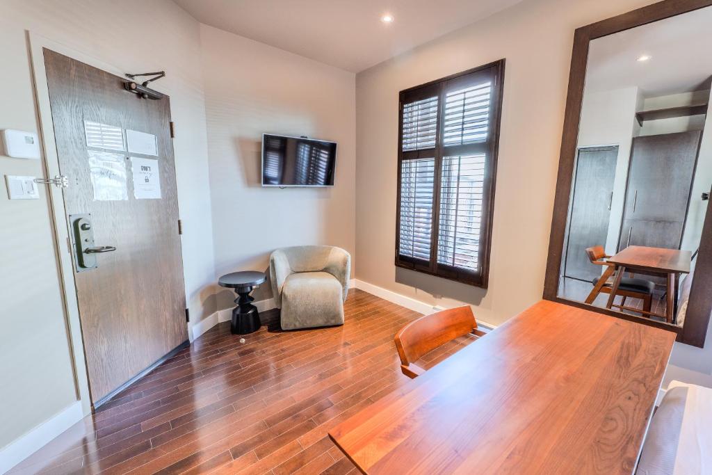 Self Check-In Boutique Hotel - Quartier latin - Room 302 - Resim 10