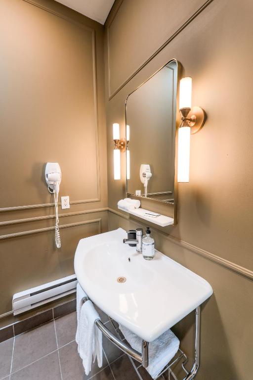 Self Check-In Boutique Hotel - Quartier latin - Room 302 - Resim 3