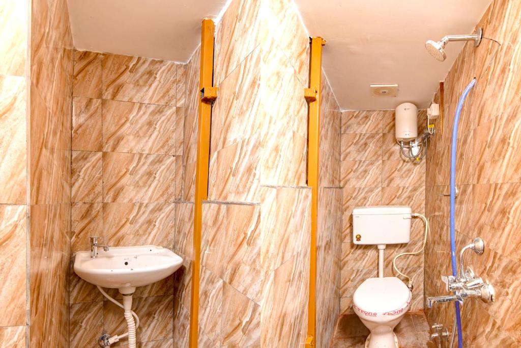 Koupelna v ubytování Hotel O Jalan Regency