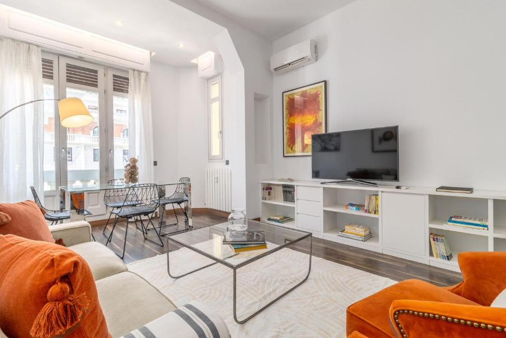 Stylish 2-Bed Apartment on Gran Vía Madrid
