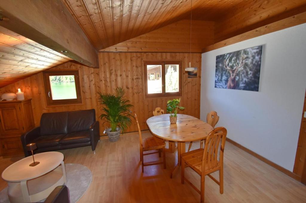 Posezení v ubytování Le Cabanon