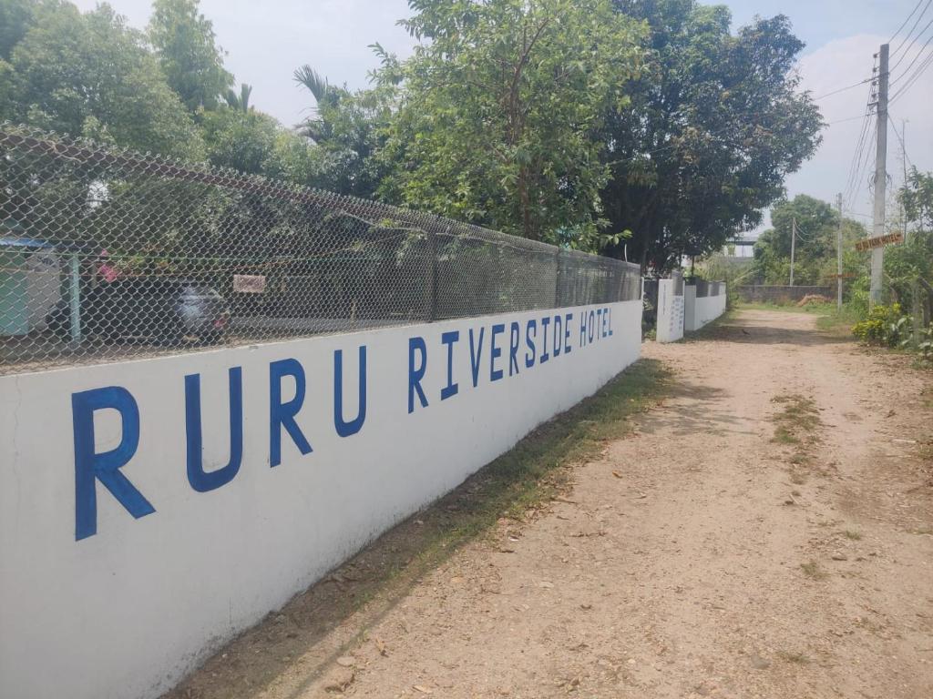 Fotografie z fotogalerie ubytování Ruru Riverside Hotel v Bharatpuru