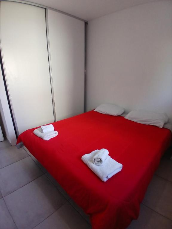 Apartamento LH Cómodo y moderno Cerca del aeropuerto Ezeiza ex fader