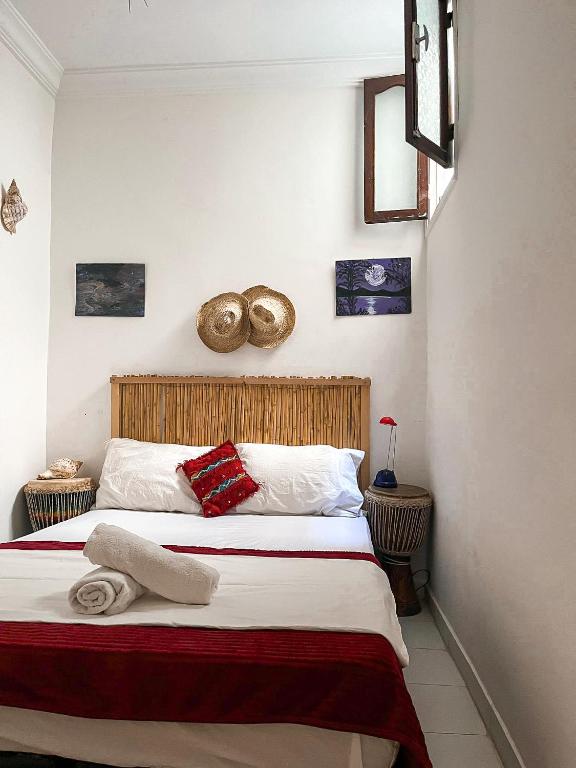 Voodi või voodid majutusasutuse Idriss Tamraght Surfhostel toas