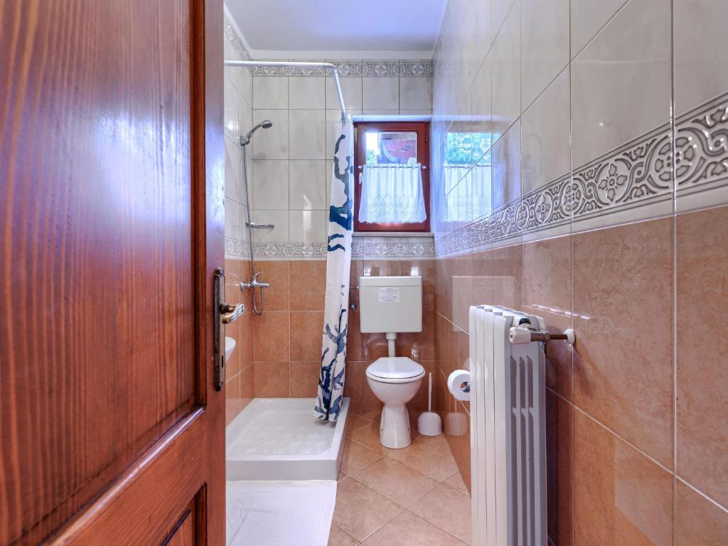 Kúpeľňa v ubytovaní Apartment Ivan & Tina-2 by Interhome
