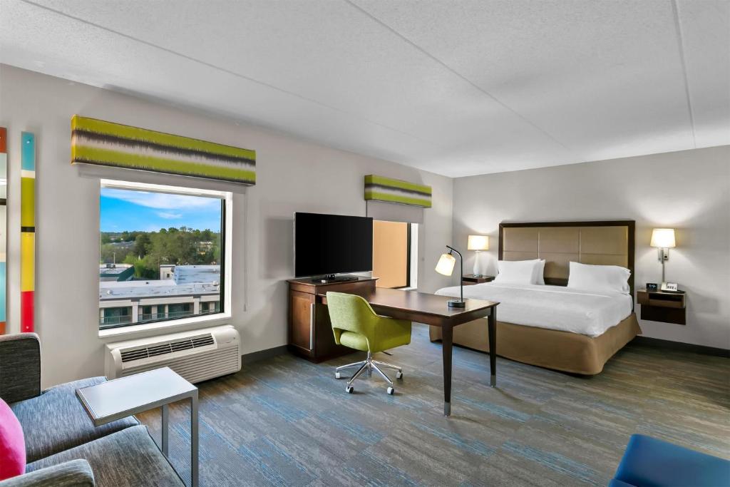 Hampton Inn & Suites Baltimore/Woodlawn photo