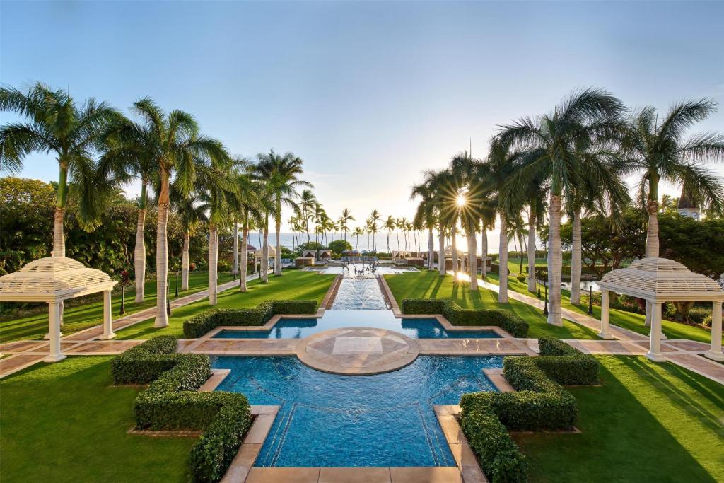 Bazén v ubytování Grand Wailea Resort Hotel & Spa, A Waldorf Astoria Resort nebo v jeho okolí