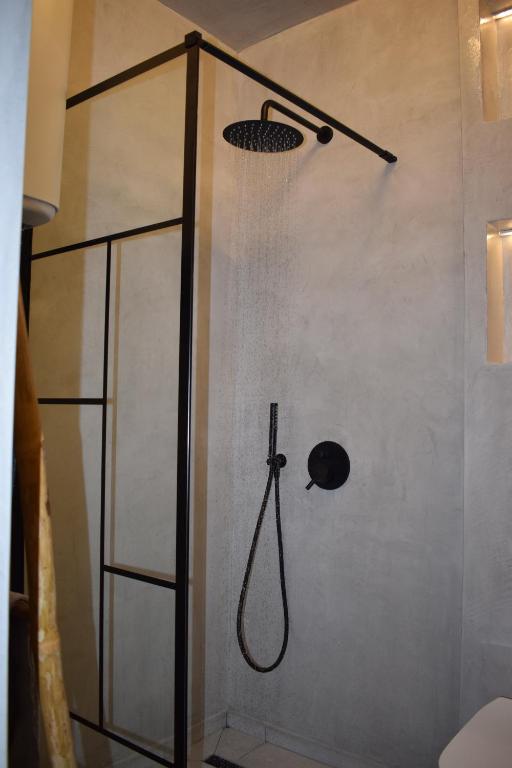 Koupelna v ubytování Platamon Boho Apartment 2- Με θέα την θάλασσα