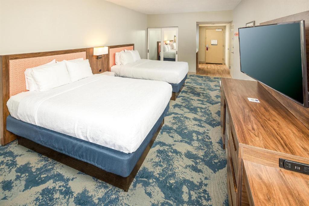 Hampton Inn & Suites St. Augustine-Vilano Beach - 市景大号床间 - 带两张大号床 - 禁烟