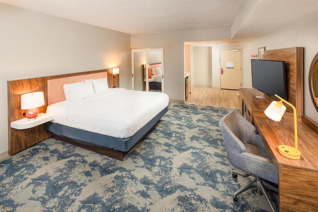 Hampton Inn & Suites St. Augustine-Vilano Beach - Habitación King Con Balcón