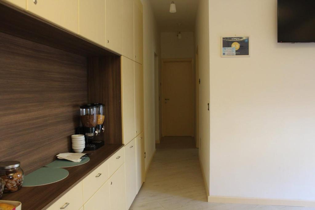 Příslušenství pro přípravu čaje a kávy v ubytování BrezzaMarina