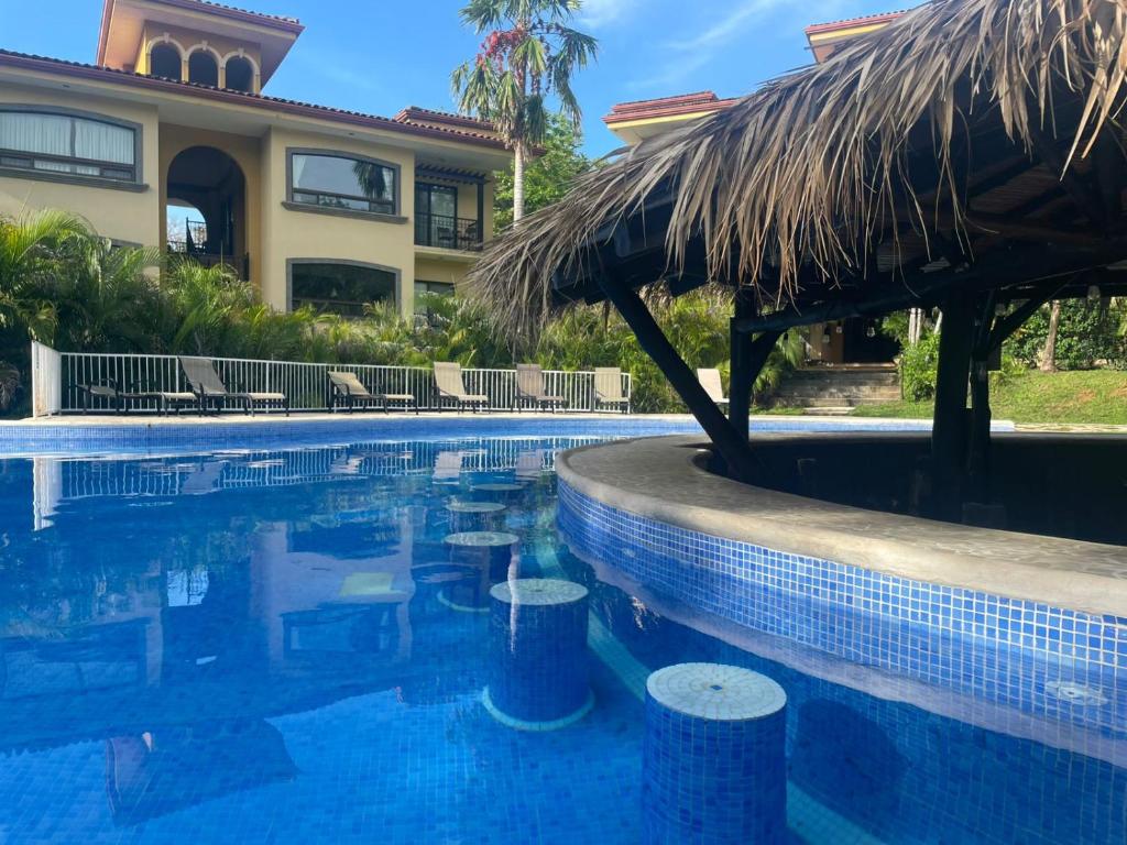 The Oaks Tamarindo Pool Front Condominiums fast wifi photo