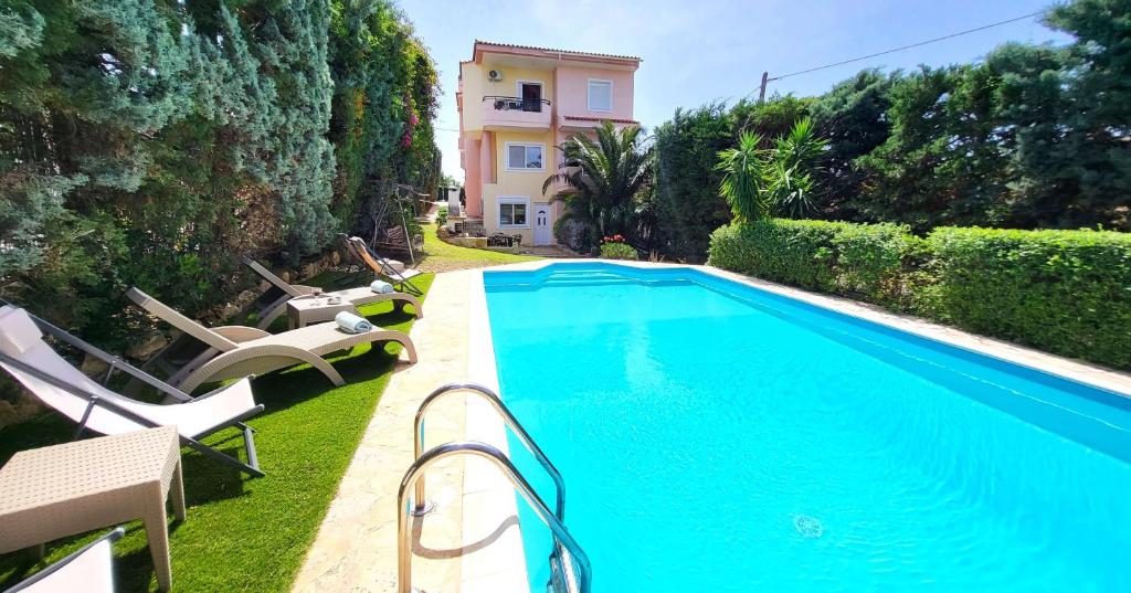 Bazén v ubytování Luxury villa El Verano with private pool nebo v jeho okolí