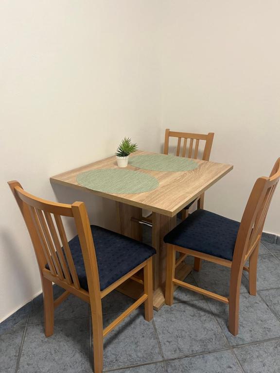 Zdjęcie z galerii obiektu Apartmani Italo w Biogradzie na Moru