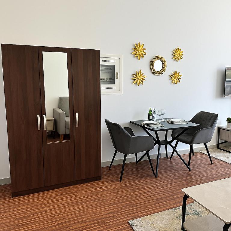 Fotografie z fotogalerie ubytování Cozy Apartment in Jumeirah Village Circle, Dubai. v Dubaji